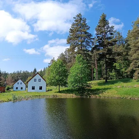 Klidna Lokalita Na Kraji Lesa, Cely Dum S Uschovnu Kol Nova Bystrice