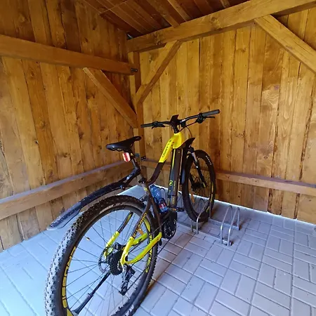 Holiday home Klidna Lokalita Na Kraji Lesa, Cely Dum S Uschovnu Kol Nova Bystrice