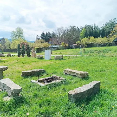 Klidna Lokalita Na Kraji Lesa, Cely Dum S Uschovnu Kol Holiday home